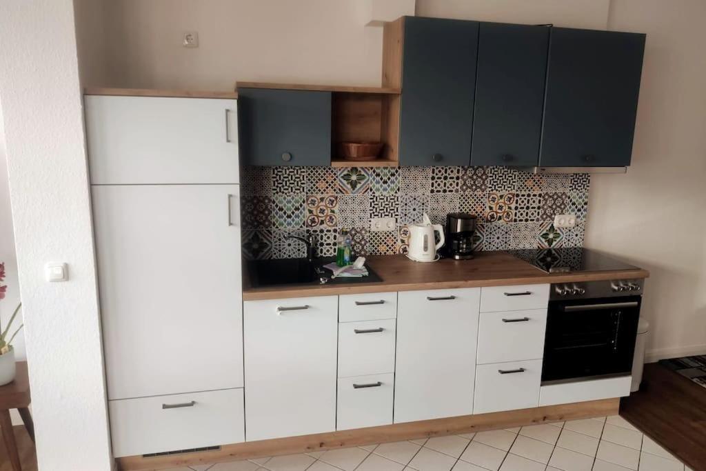 Helle, Offene Whg Im Zentrum Vom Ostseebad Goehren Gohren Bagian luar foto