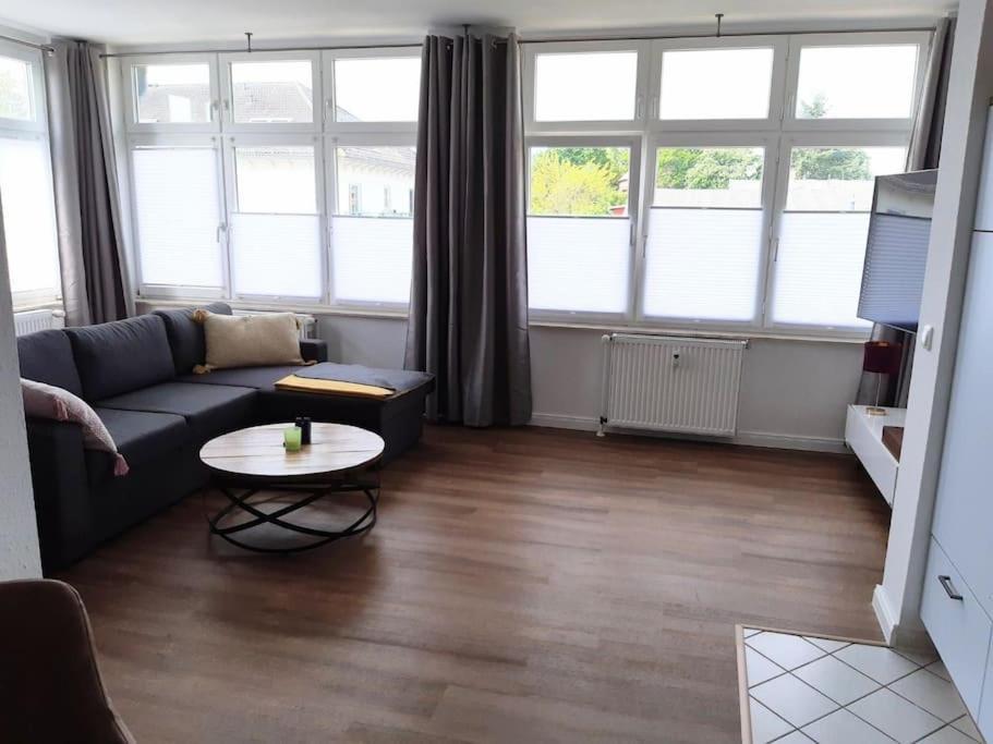 Helle, Offene Whg Im Zentrum Vom Ostseebad Goehren Gohren Bagian luar foto